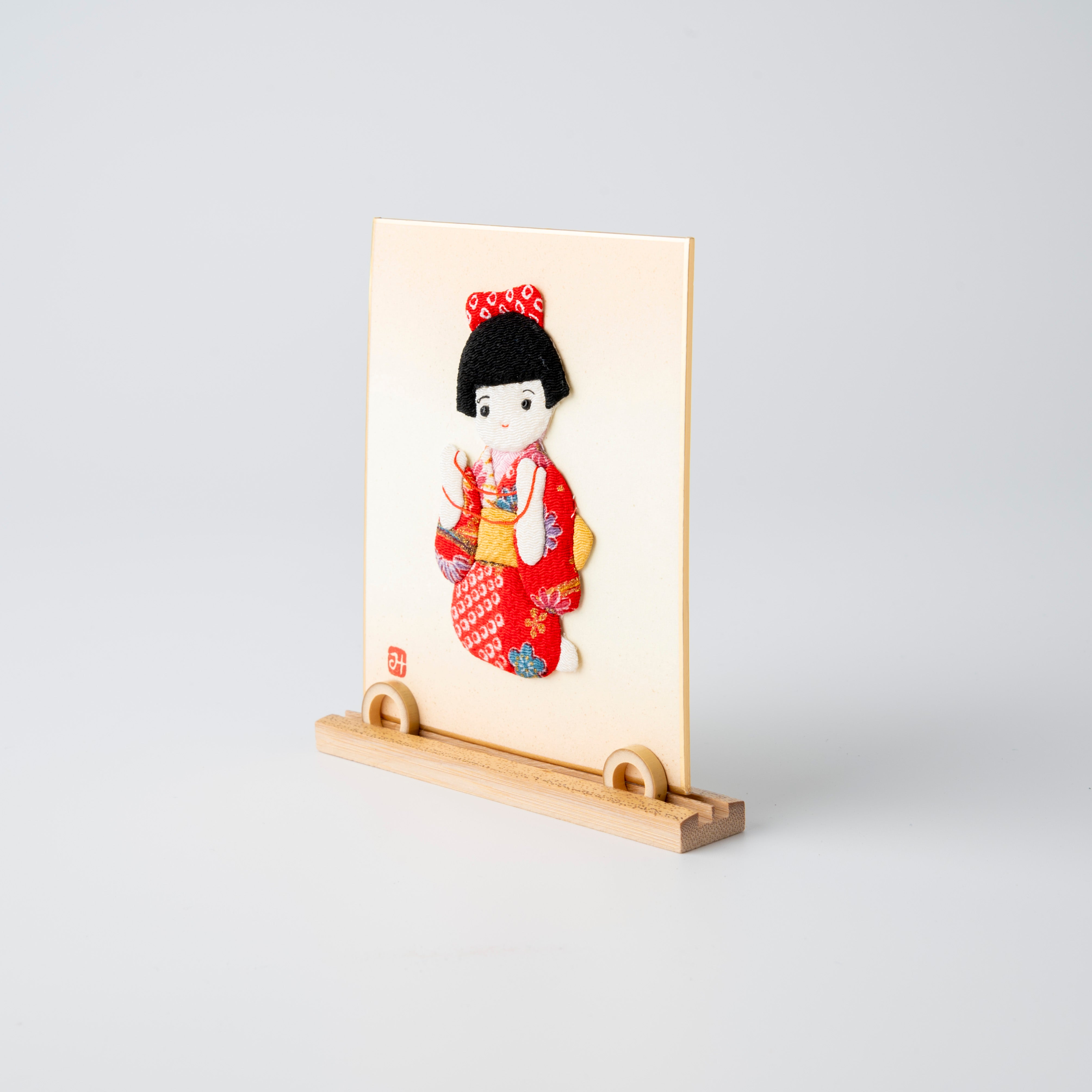 Ayatori - Raised Cloth Artwork, Includes a Bamboo Stand